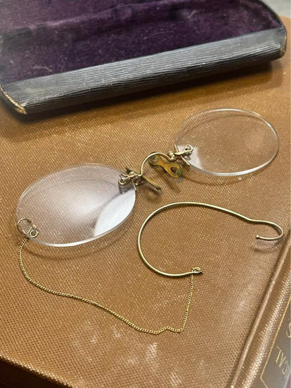 Antique 1/10 12k Gold-Filled Rimless Pince-Nez Eyeglasses & Chain with O.S. Mitchell Case