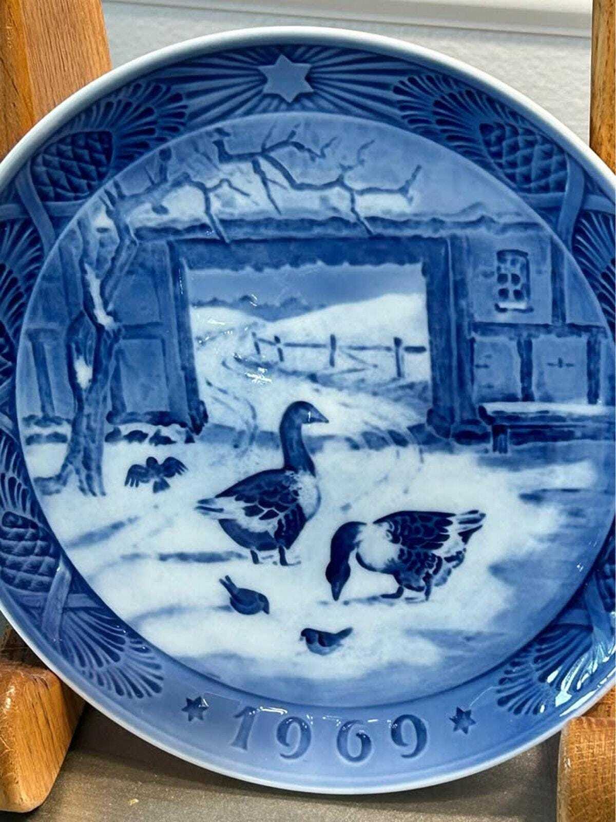 Royal Copenhagen 1969 Christmas Plate, In The Old Farmyard by Kaj Lange
