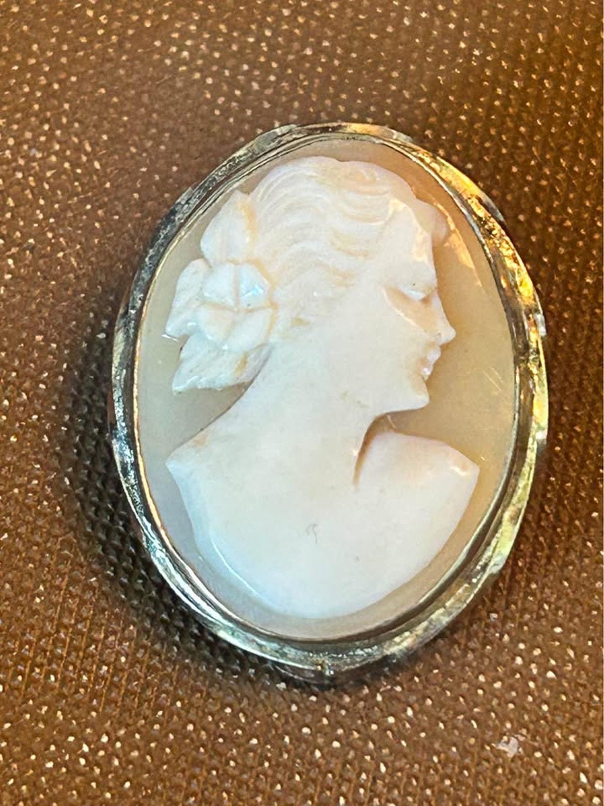 Vintage Divelle 1/20 12K Gold Filled Carved Shell Cameo Brooch and Pendant