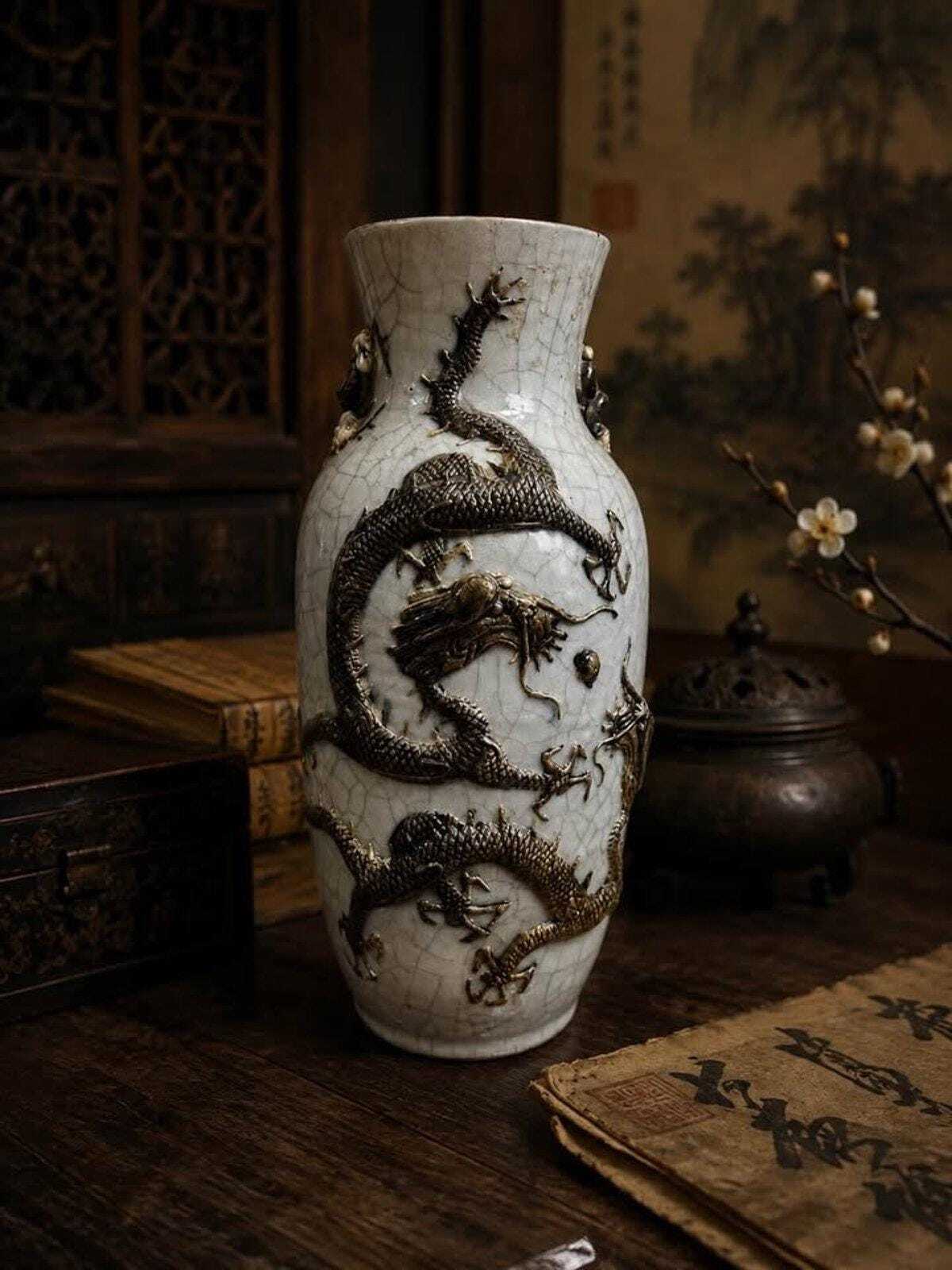 Antique Chinese Crackle Glaze Applied Dragon Vase Qing Dynasty