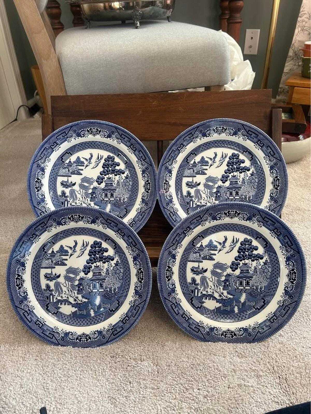 Vintage Queen's Blue Willow Dinner Plates – Chinoiserie Set of 4