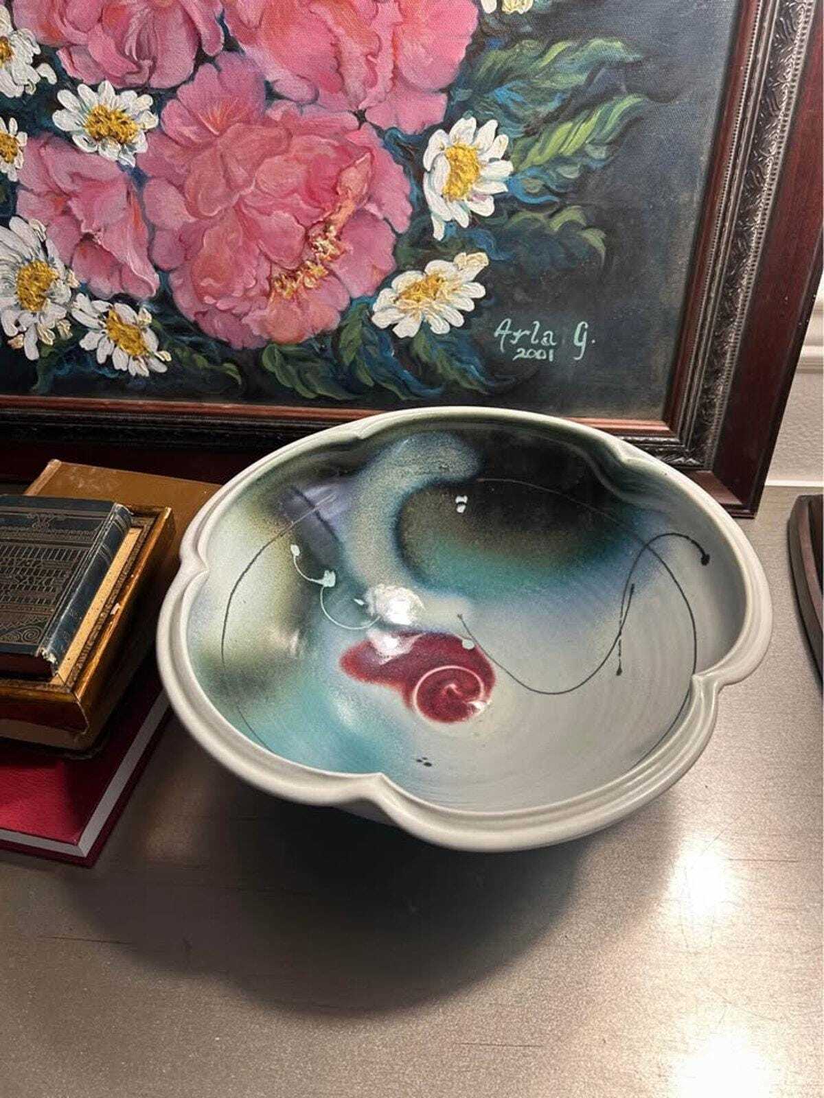 Loren Lukens Brace Point Pottery Scalloped Art Bowl