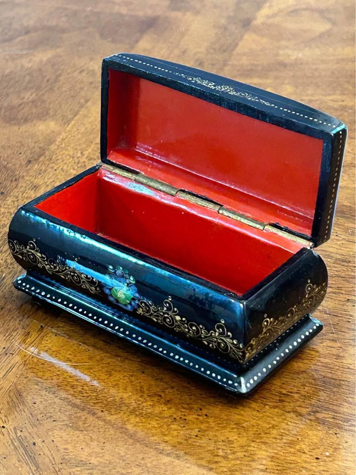 Vintage Russian Palekh Lacquer Box The Frog Princess Signed Romanova