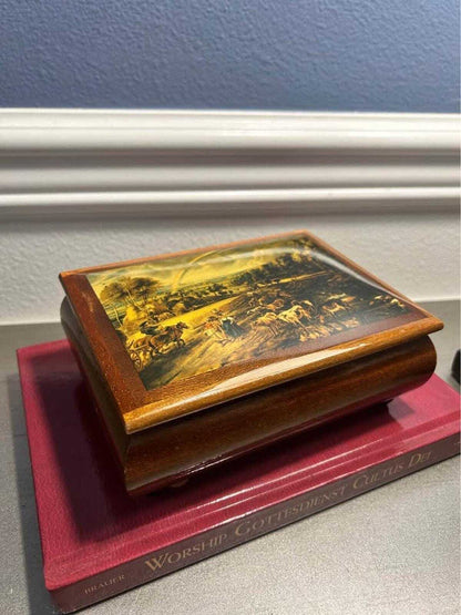 Vintage Italian Wood Music Jewelry Box with Swiss Reuge Movement