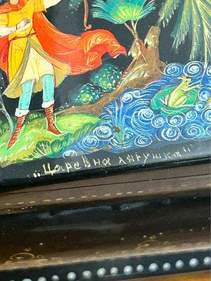 Vintage Russian Palekh Lacquer Box The Frog Princess Signed Romanova