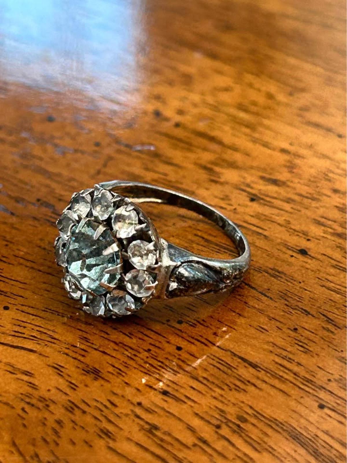 Art Deco Sterling Silver Aquamarine Glass Paste Cluster Ring - size 5