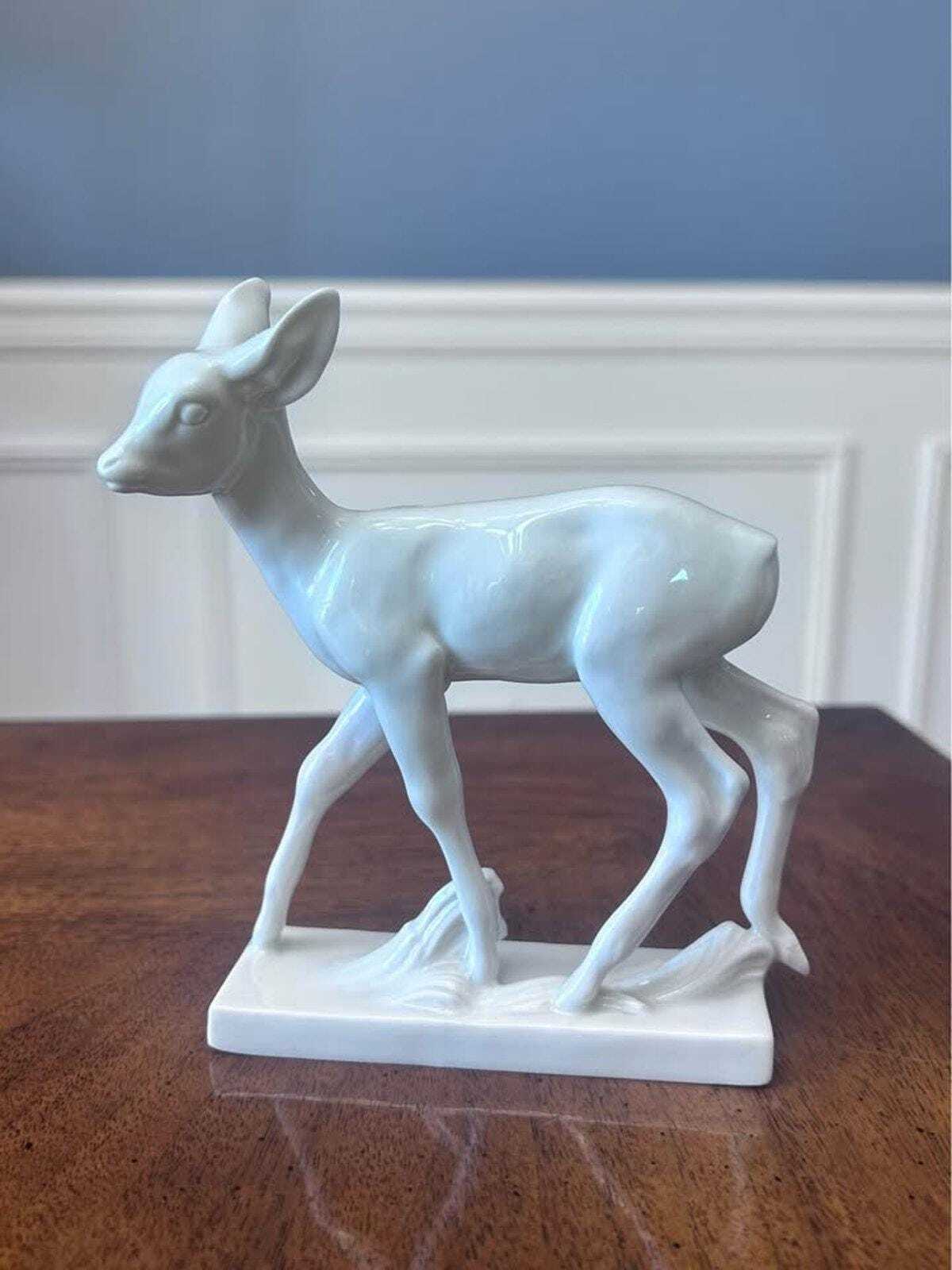 Vintage Meissen White Porcelain Roe Deer Fawn Figurine A 1253 by Willi Münch-Khe