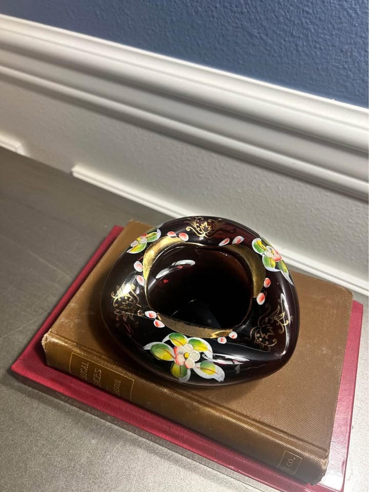 Vintage Bohemian Amethyst Enameled Art Glass Trifold Ashtray Bowl