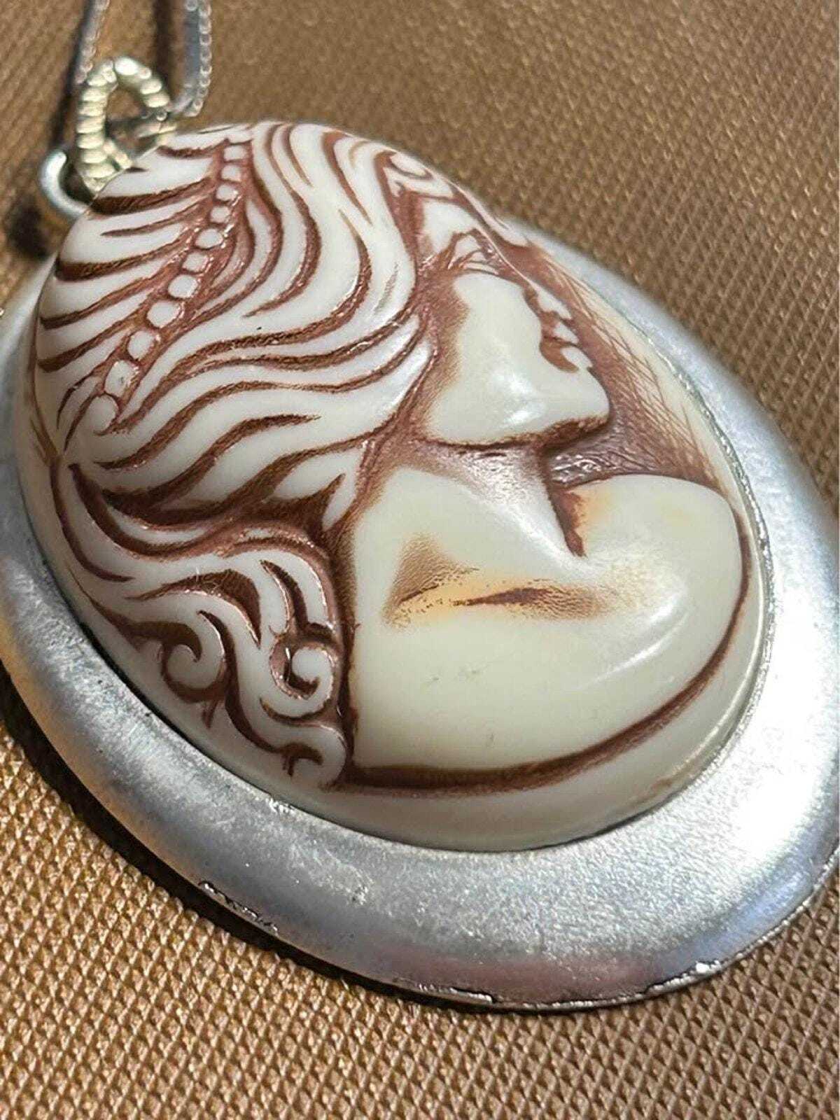 Vintage 1970s Art Nouveau Revival Cameo Pendant Necklace, Molded Resin Woman Portrait