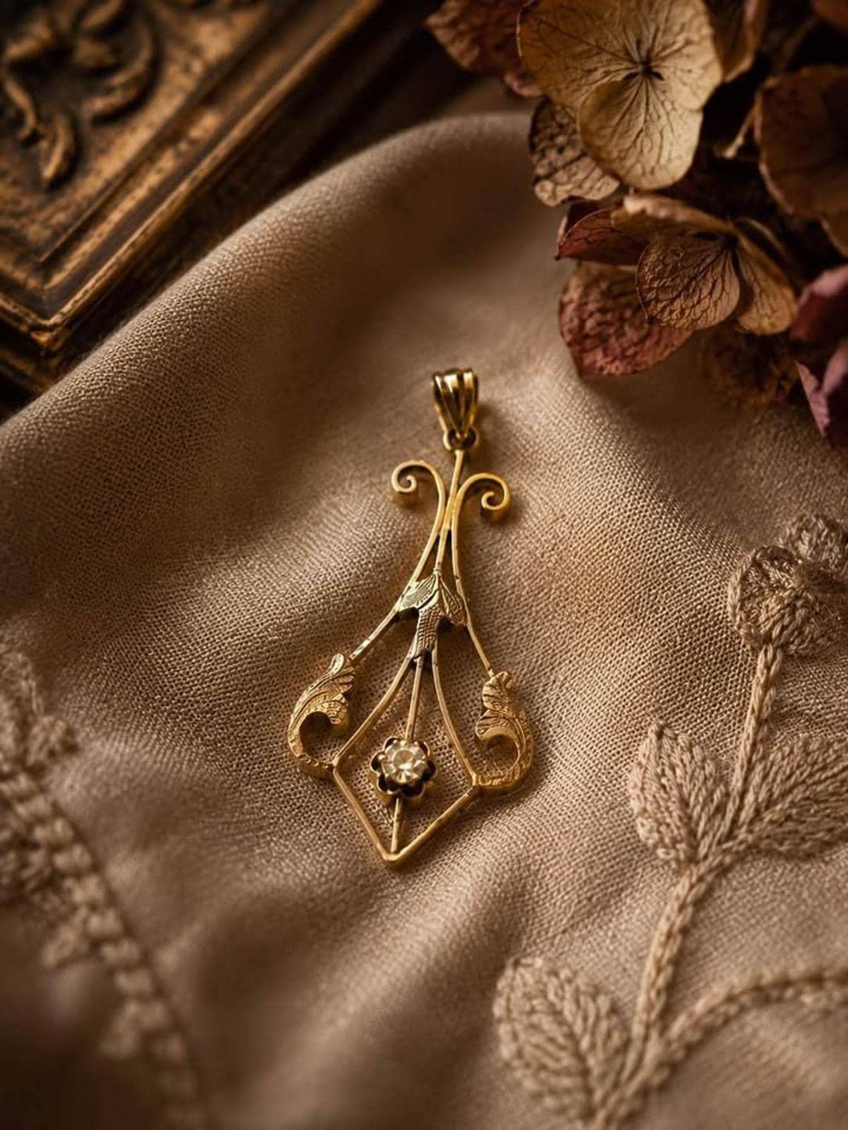 Antique Art Nouveau 10k Gold & Diamond Foliate Lavaliere Pendant