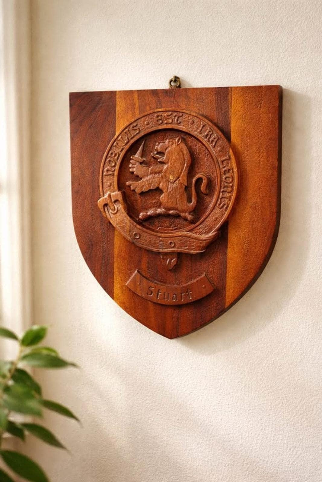 Vintage Hand-Carved Stuart of Appin Clan Crest by Miles – Port Orchard, WA