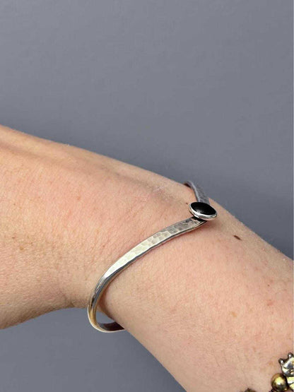 Vintage Artisan Hammered Sterling Silver Chevron Cuff with Black Onyx