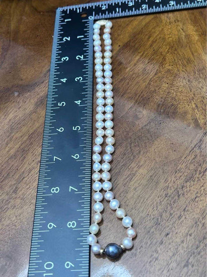 Vintage Cultured Pearl Necklace with 14K Gold Clasp and Grey Baroque Pearl