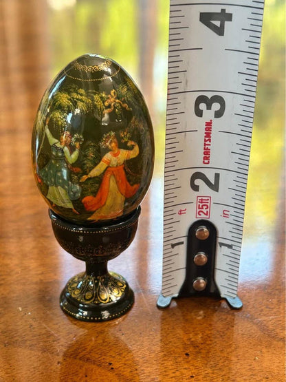 Vintage 1971 Palekh Russian Lacquer Egg on Stand O. Vonokina Miniature
