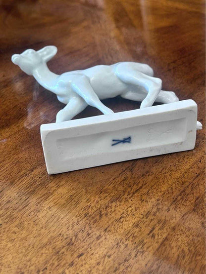 Vintage Meissen White Porcelain Roe Deer Fawn Figurine A 1253 by Willi Münch-Khe