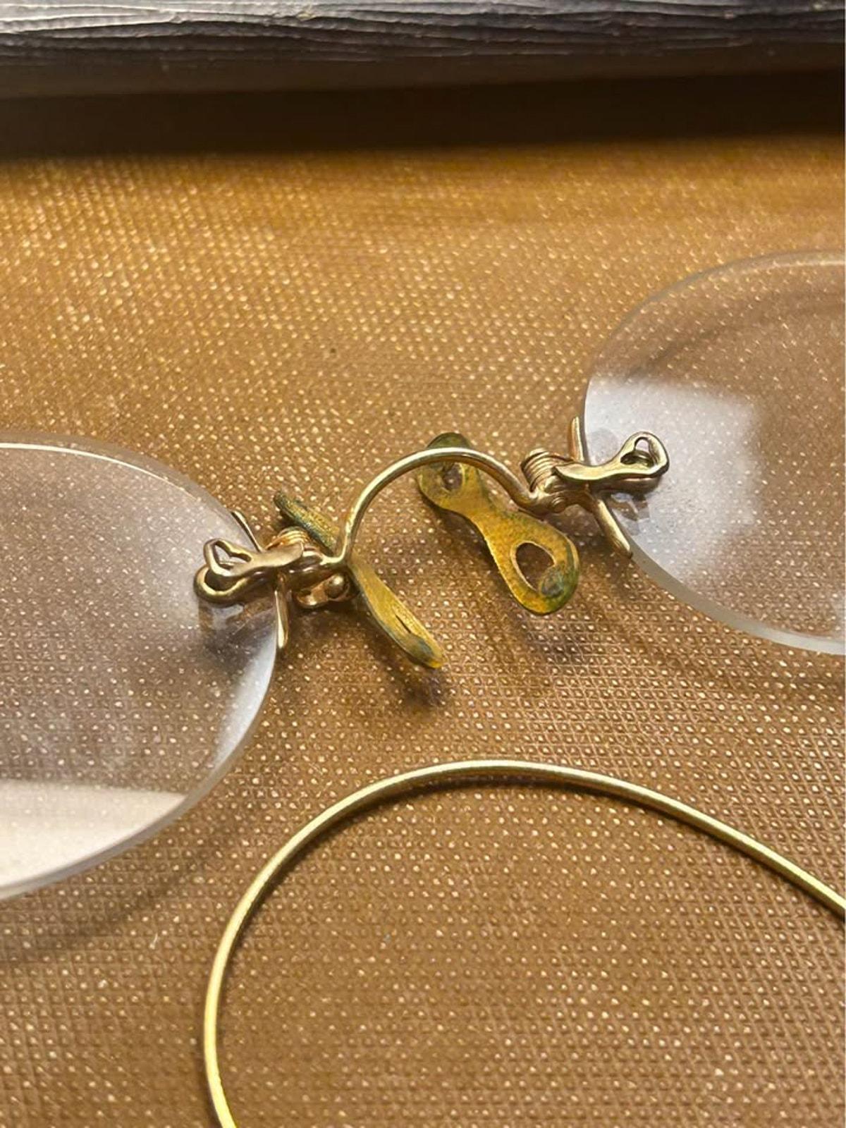 Antique 1/10 12k Gold-Filled Rimless Pince-Nez Eyeglasses & Chain with O.S. Mitchell Case