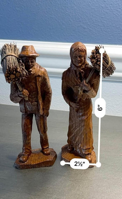 Vintage German Black Forest Carved Wood Peasant Gatherers