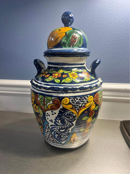 Venegas Mexico Talavera Pottery Set, Signed Lidded Ginger Jar and Urn
