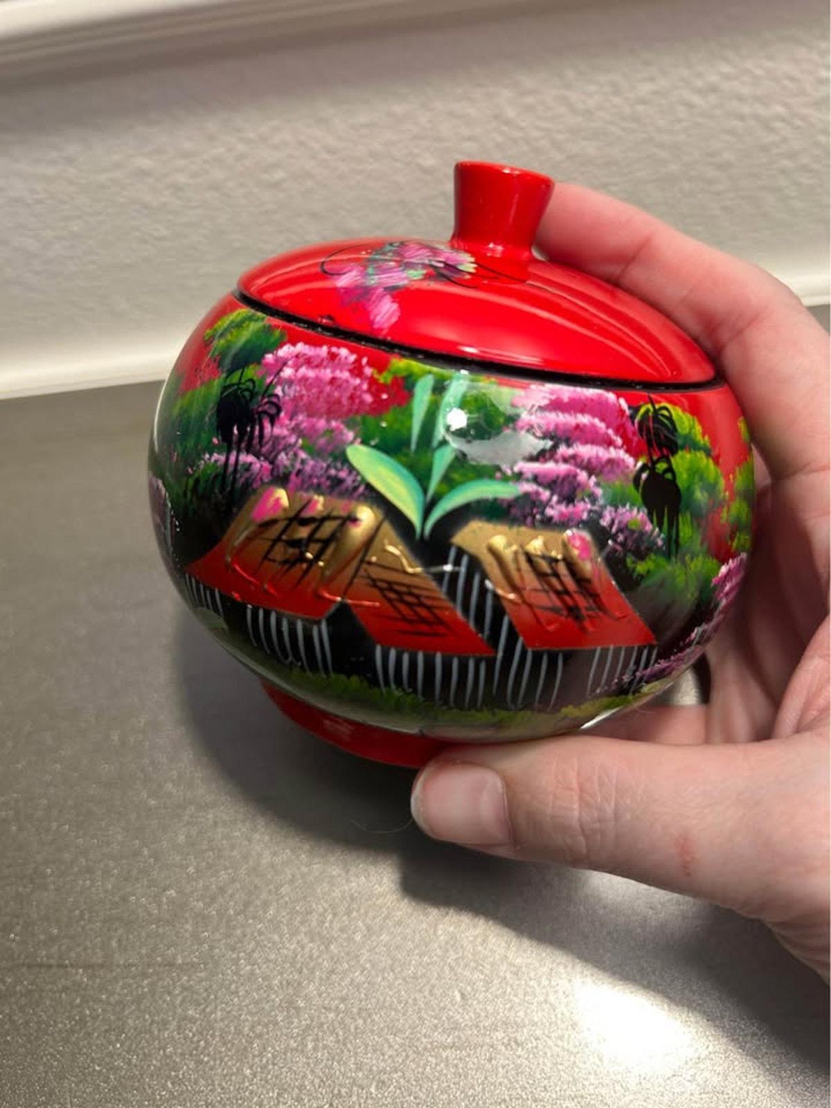 Vintage Vietnamese Red Lacquer Ginger Jar – Hand-Painted Relief Landscape, Mid-Century Asian Art