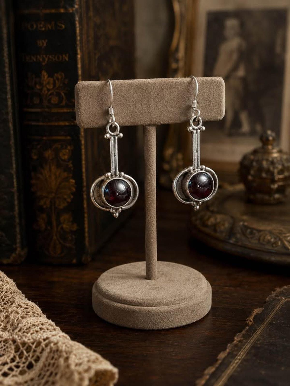 Vintage Artisan Modernist 925 Sterling Silver & Garnet Pendulum Drop Earrings