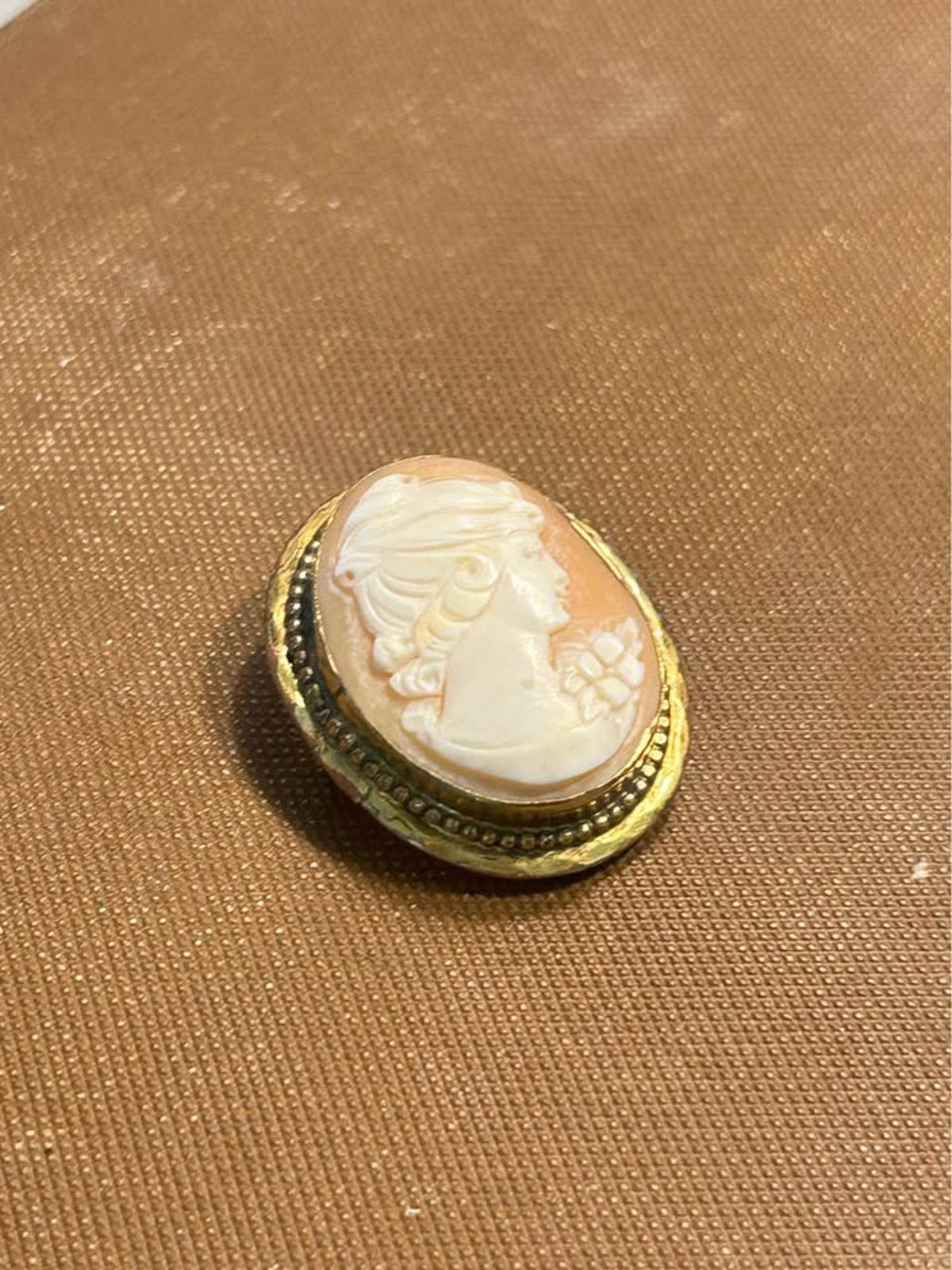 12K Gold Filled Hand-Carved Shell Cameo Brooch, Mid-Century Flora Profile