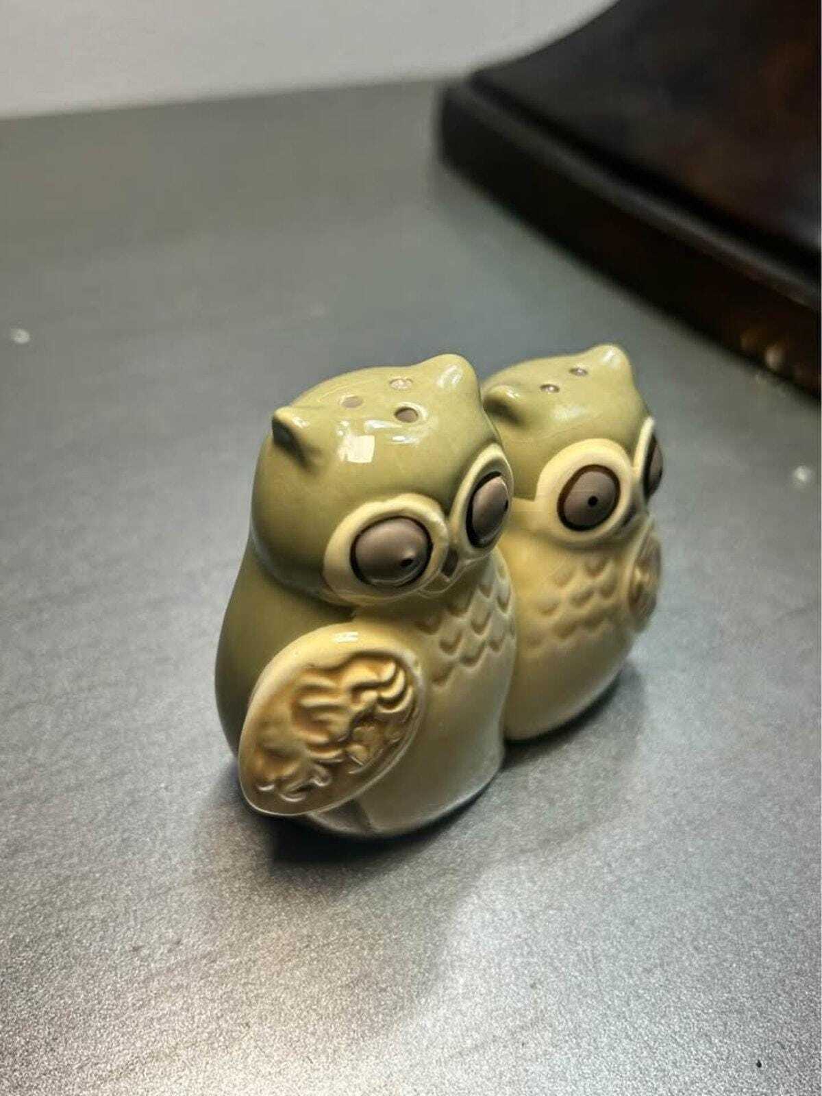 Vintage Ganz "Nestled Owls" Salt & Pepper Set