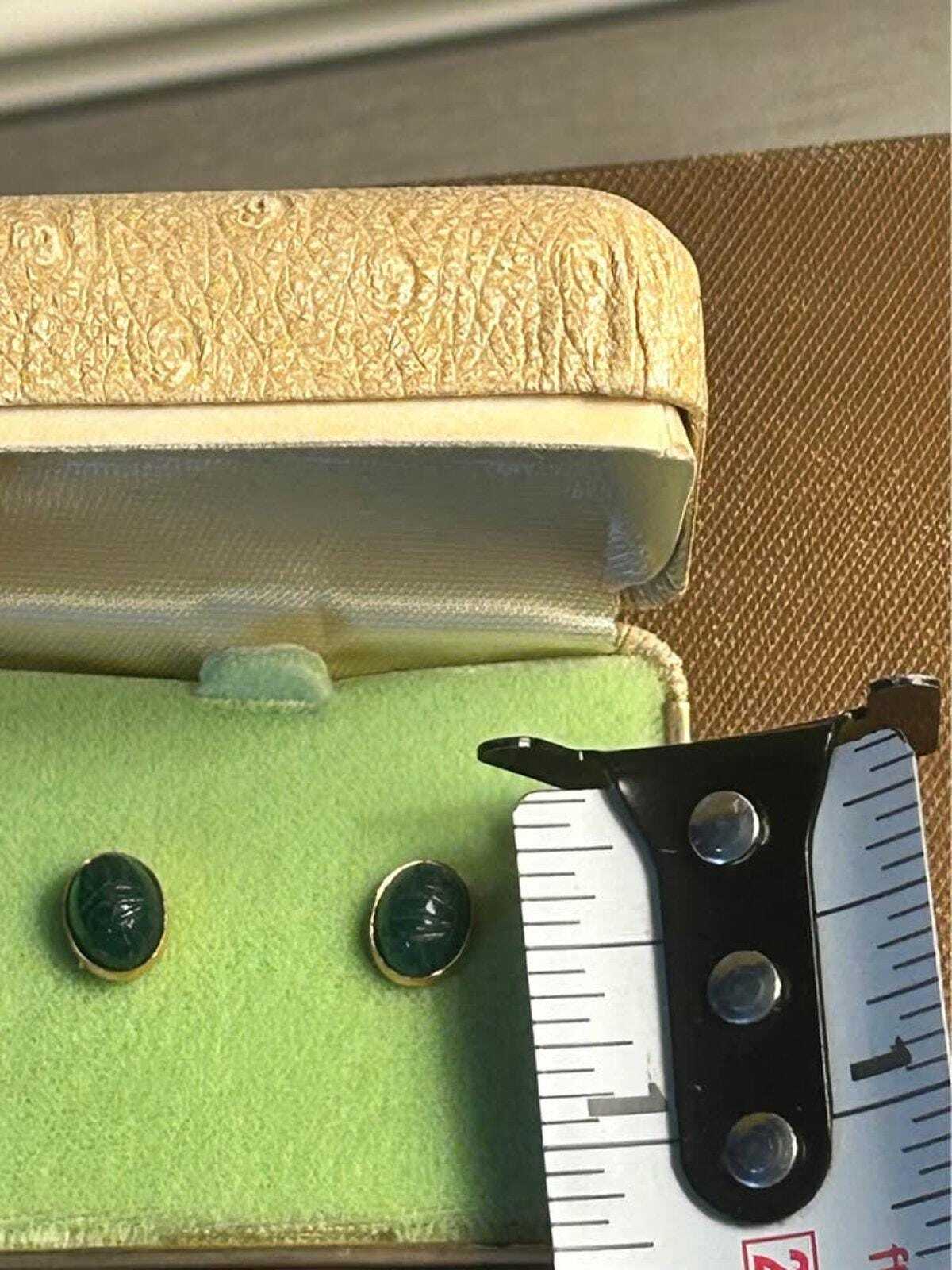Vintage Russel Creations 14k Gold Carved Green Scarab Stud Earrings
