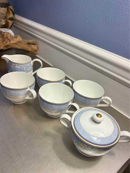 Noritake New Lineage II Bone China Tea Service