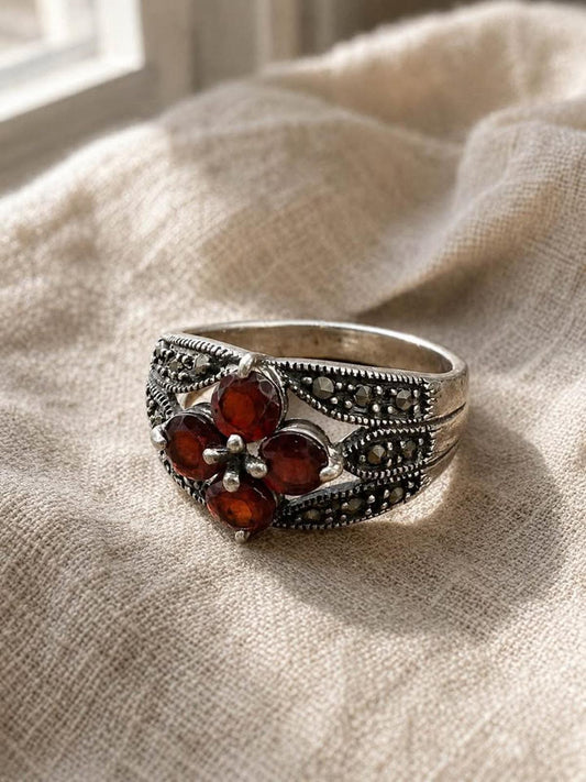 Vintage Sterling Silver Garnet and Marcasite Quatrefoil Ring - Size 6.5