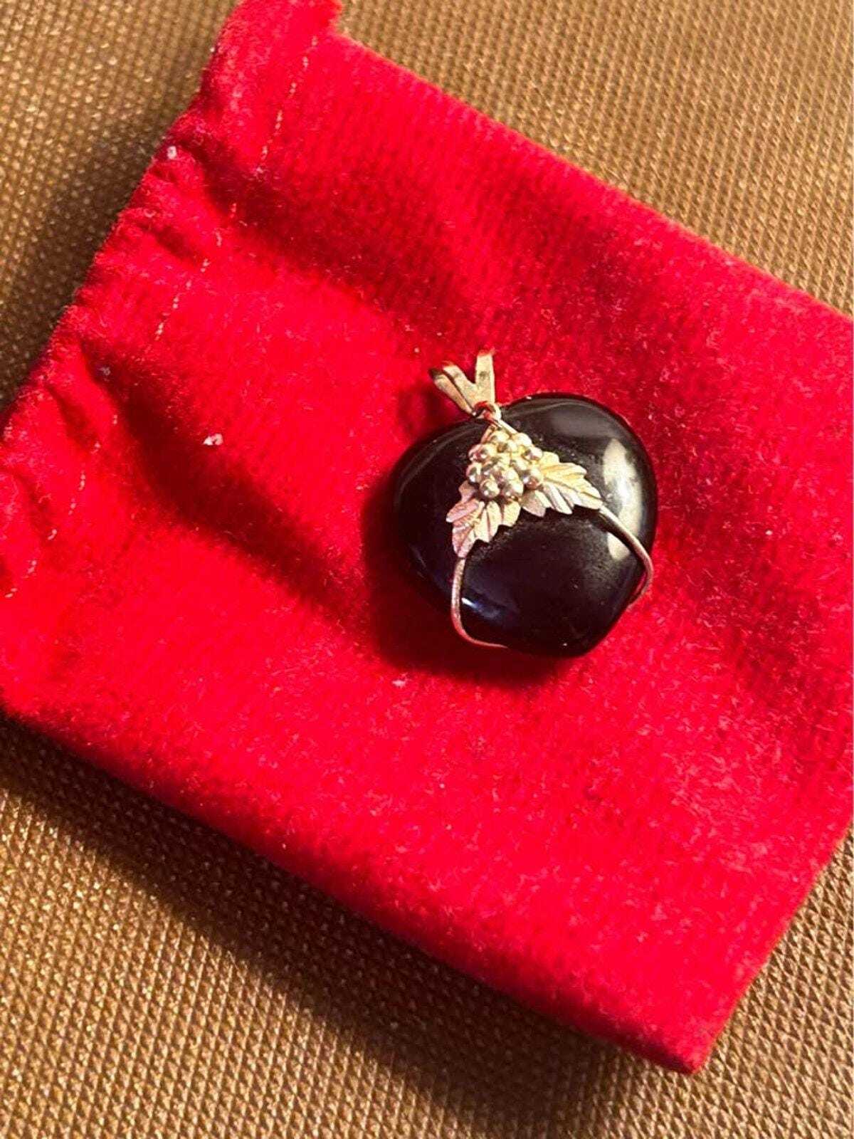 Vintage 14k Black Hills Gold & Onyx Heart Pendant - Grape Leaf Motif