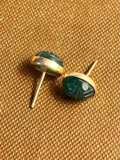 Vintage Russel Creations 14k Gold Carved Green Scarab Stud Earrings
