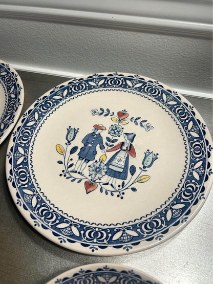 Vintage Johnson Brothers Hearts and Flowers Staffordshire Ironstone 7-Piece Mixed Dishware Set