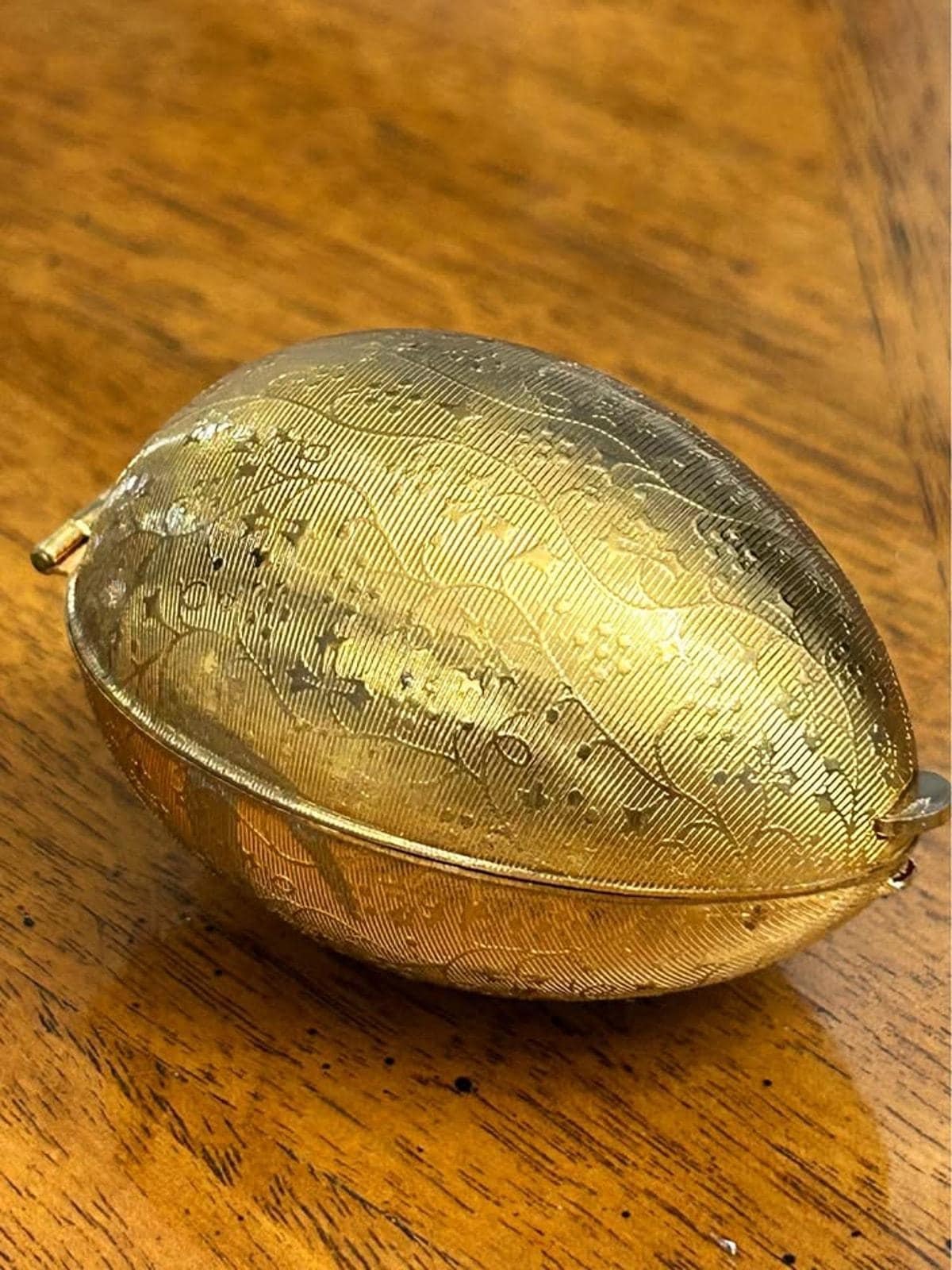 Vintage Engraved Brass Egg Sewing Kit Pocket Etui