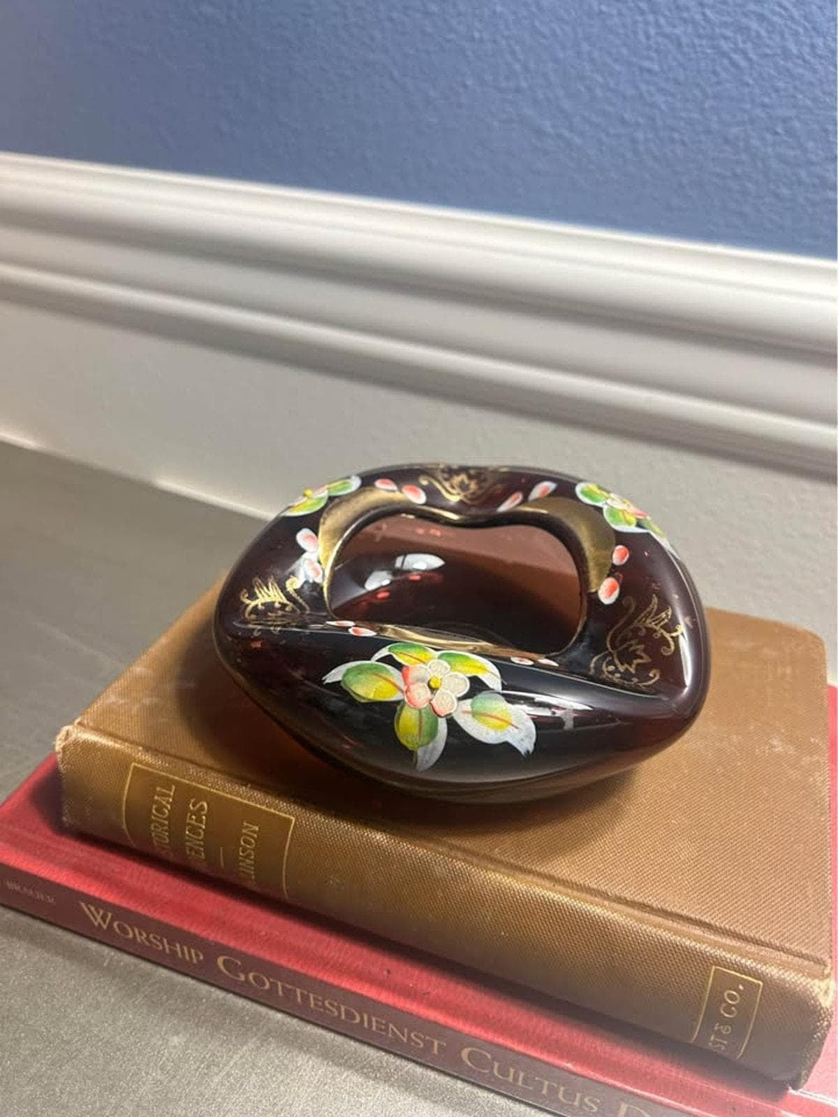 Vintage Bohemian Amethyst Enameled Art Glass Trifold Ashtray Bowl