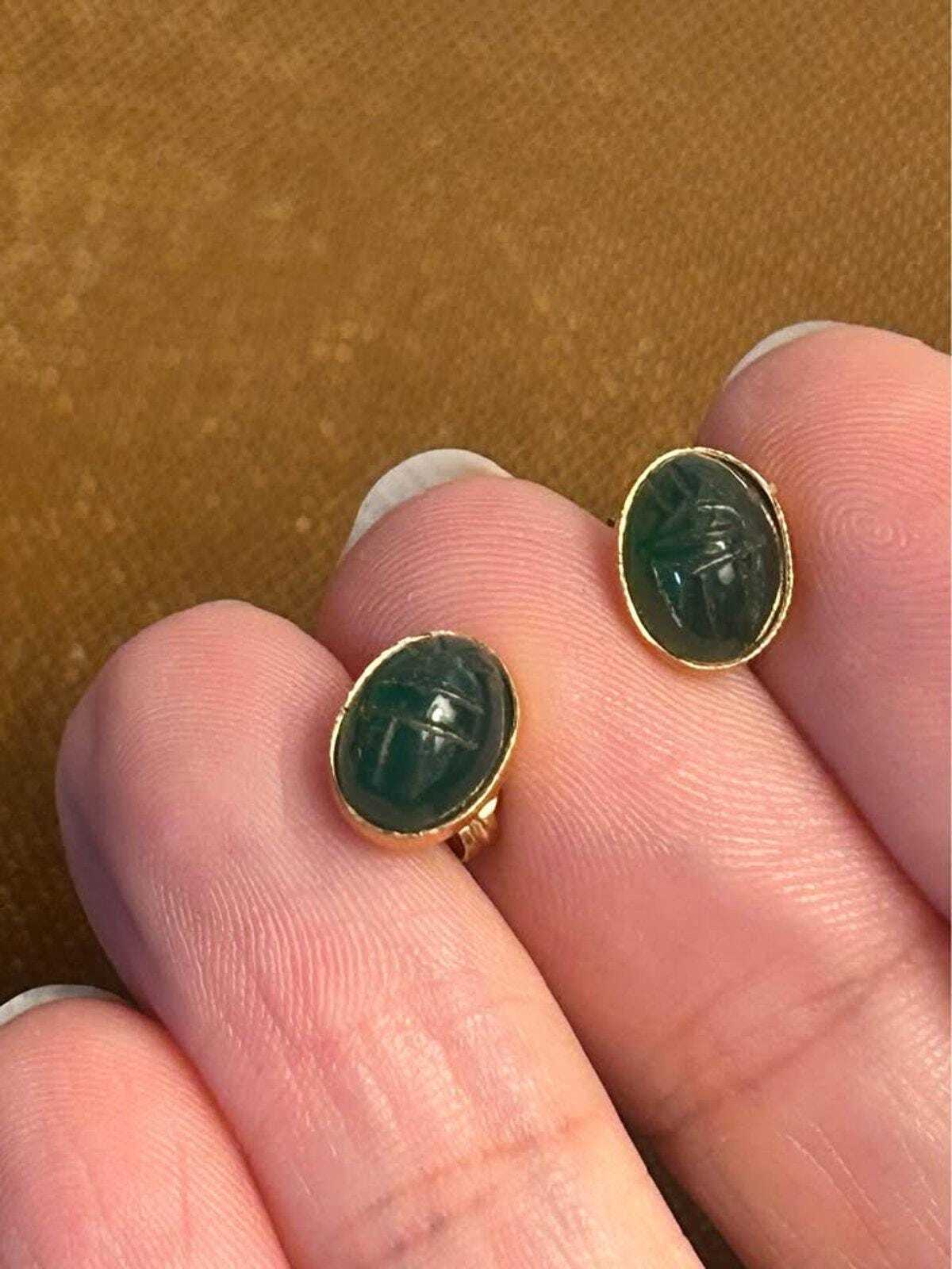 Vintage Russel Creations 14k Gold Carved Green Scarab Stud Earrings